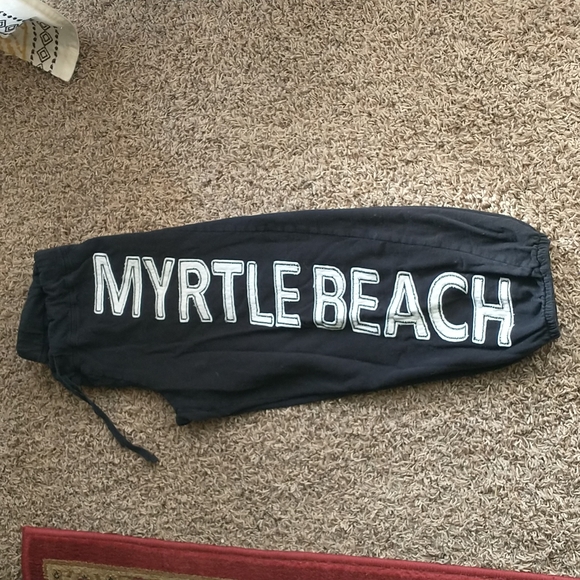 Women's Black Drawstring Low-rise Myrtle Beach Capris Joggers - Picture 1 of 3